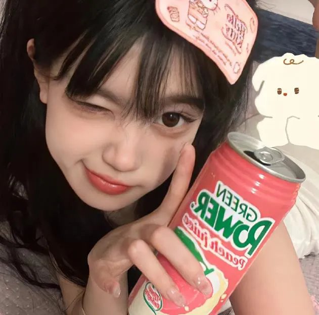 攀岩女孩儿
